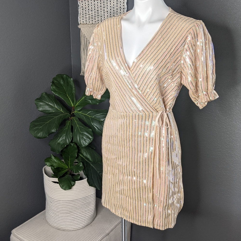Endless Rose Sequined Party Wrap Dress